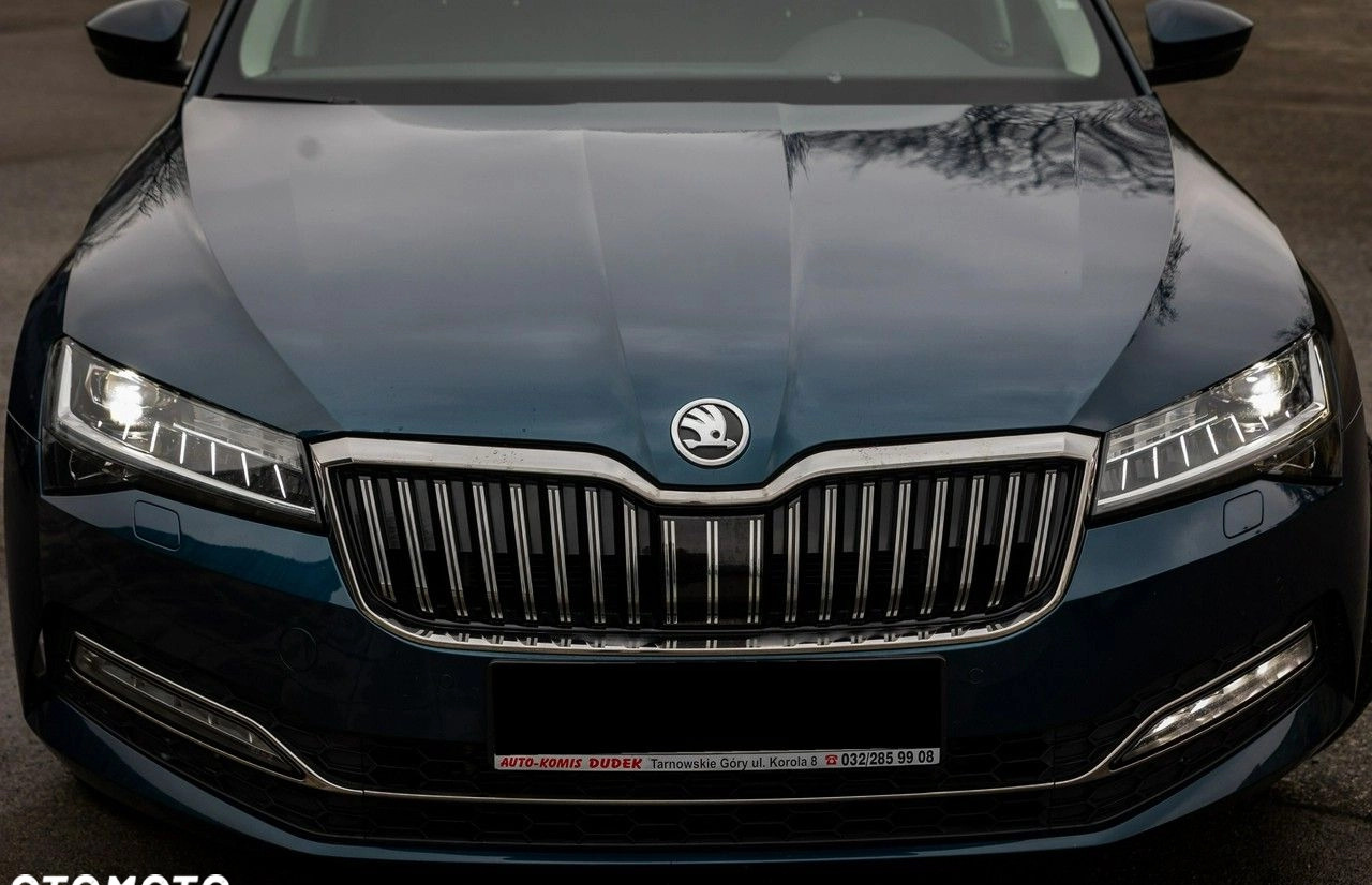 Skoda Superb cena 107777 przebieg: 98000, rok produkcji 2020 z Zawadzkie małe 562